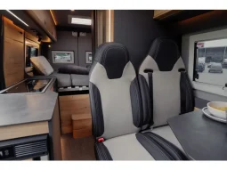 
 Clever Aventuro 600 4×4 full									